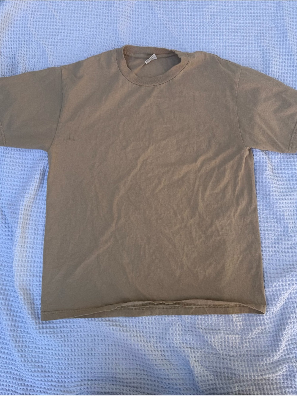 Men’s Short-Sleeve Crewneck Tee in TAn